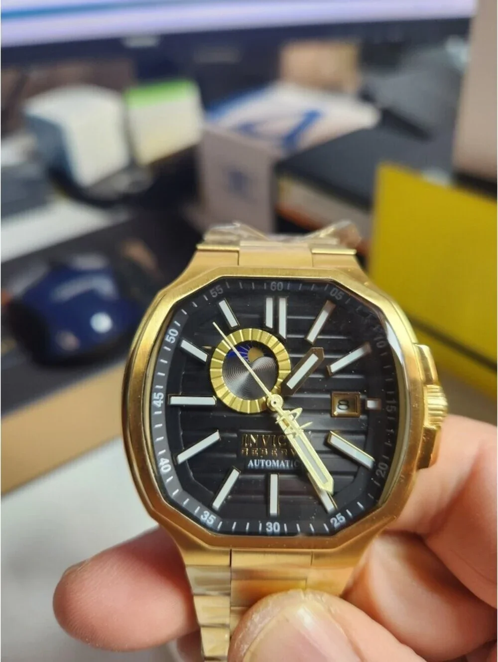 Invicta Reserve Automatic Gold Tone Men's Wristwatch